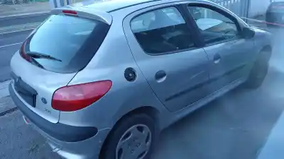 Veículo de Sucata peugeot                                            206 berlina                                                                                                                                                                                                                                                xs                                                                                                                                                                                                                                                         do ano 1998 alimentado nfz