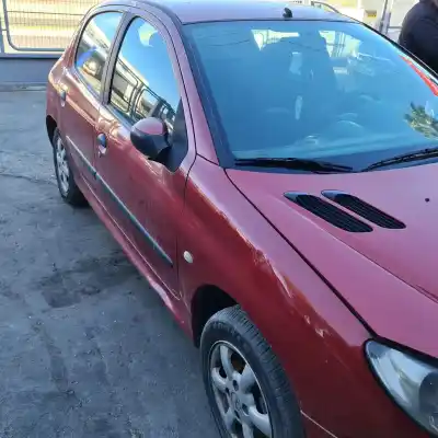 Veicolo di demolizione peugeot                                            206 berlina                                                                                                                                                                                                                                                xs clim                                                                                                                                                                                                                                                    dell'anno 2000 alimentato rhy