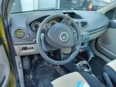 Veículo de Sucata renault clio iii k9k766 do ano 2005 alimentado 