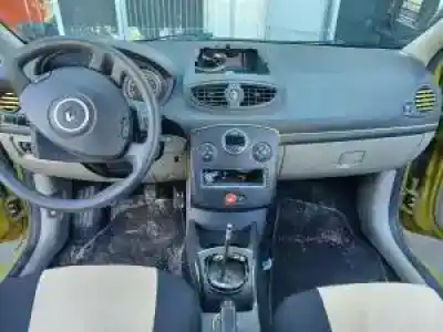 Veículo de Sucata renault clio iii k9k766 do ano 2005 alimentado 