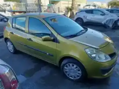 Veículo de Sucata renault clio iii k9k766 do ano 2005 alimentado 