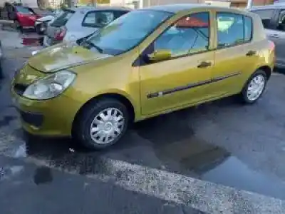 Veículo de Sucata renault clio iii k9k766 do ano 2005 alimentado 
