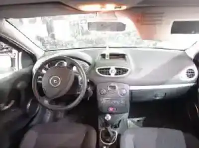 Veículo de Sucata renault clio iii k4j780 do ano 2005 alimentado 