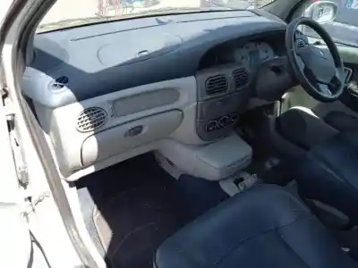 Scrapping Vehicle renault scenic (ja..) f4r741 of the year 1999 powered 