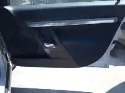 Vehicul casat opel vectra c berlina z18xer al anului 2006 alimentat 