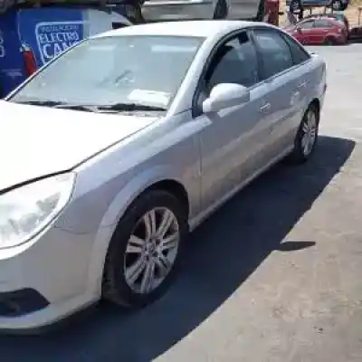 Vehicul casat opel vectra c berlina z18xer al anului 2006 alimentat 