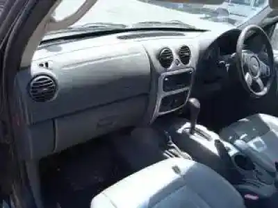 Veicolo di demolizione jeep cherokee (kj) enr dell'anno 2004 alimentato 