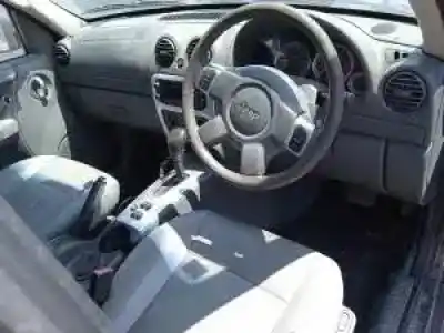 Veicolo di demolizione jeep cherokee (kj) enr dell'anno 2004 alimentato 