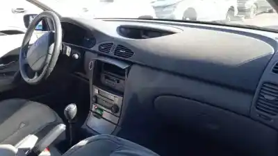 Здавання транспортного засобу renault laguna ii (bg0) f9q750 року 2001 потужний 