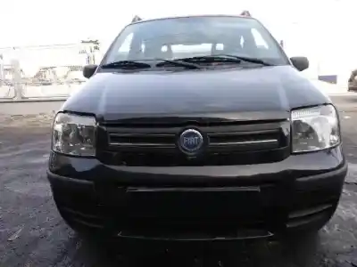 Veicolo di demolizione FIAT II PANDA (169) 188A8000 dell'anno 2003 alimentato 