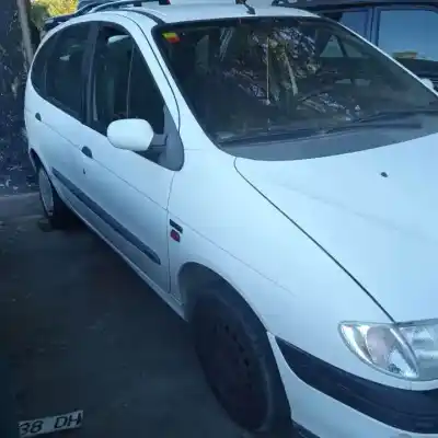 Здавання транспортного засобу renault megane i scenic (ja0) k7m702 року 1999 потужний 