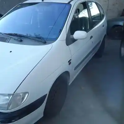 Здавання транспортного засобу renault megane i scenic (ja0) k7m702 року 1999 потужний 