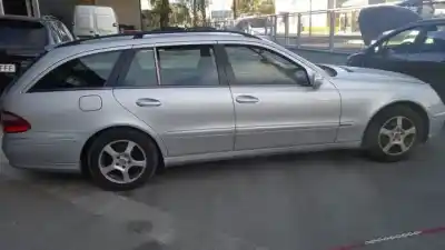 Veículo de Sucata mercedes-benz clase e (w211) familiar om646961 do ano 2003 alimentado 