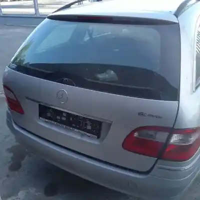 Veículo de Sucata mercedes-benz clase e (w211) familiar om646961 do ano 2003 alimentado 