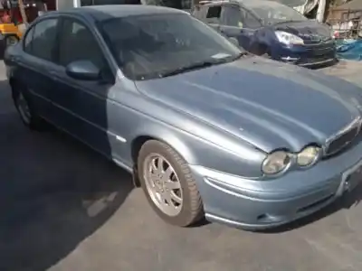 Veículo de Sucata jaguar x-type i (x400) 2.5 v6 a las 4 ruedas do ano 2003 alimentado 