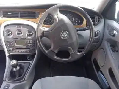 Veículo de Sucata jaguar x-type i (x400) 2.5 v6 a las 4 ruedas do ano 2003 alimentado 