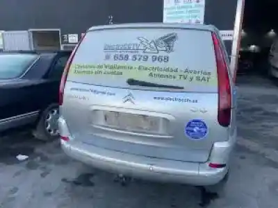 Sloopvoertuig citroen c8 rhv van het jaar 2005 aangedreven 