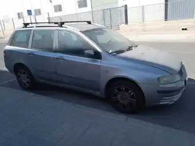Здавання транспортного засобу fiat stilo multi wagon (192) 192a1000.937a7000 року 2003 потужний 