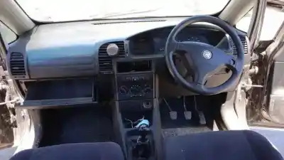 Scrapping Vehicle opel zafira a z16xe of the year 1999 powered 