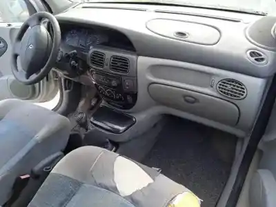 Здавання транспортного засобу renault scenic (ja..) k4j750 року 2000 потужний 