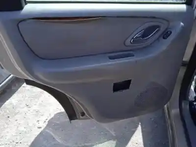 Здавання транспортного засобу mazda tribute (ep) aj року 2000 потужний 