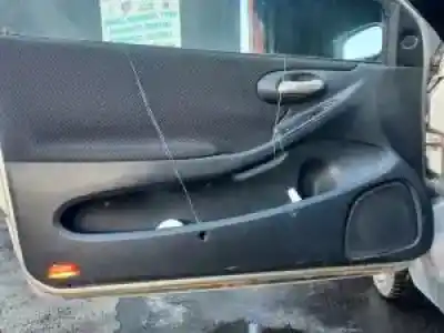 Veicolo di demolizione fiat stilo (192) g/ 182b6000 dell'anno 2002 alimentato 