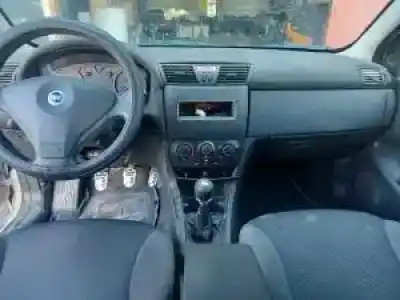 Veicolo di demolizione fiat stilo (192) g/ 182b6000 dell'anno 2002 alimentato 