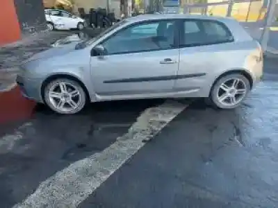 Veicolo di demolizione fiat stilo (192) g/ 182b6000 dell'anno 2002 alimentato 