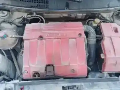 Veicolo di demolizione fiat stilo (192) g/ 182b6000 dell'anno 2002 alimentato 