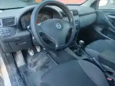 Veicolo di demolizione fiat stilo (192) g/ 182b6000 dell'anno 2002 alimentato 