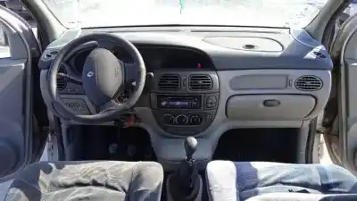 Scrapping Vehicle renault scenic (ja..) f9q736 of the year 1999 powered 