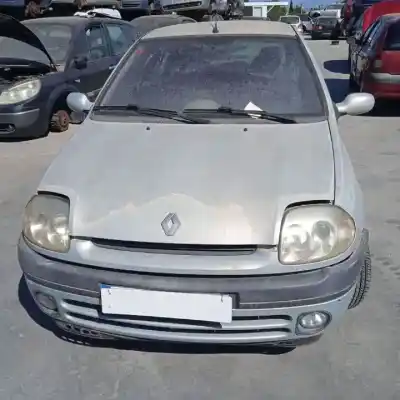 Scrapping Vehicle renault clio ii fase i (b/cbo) k4j713 of the year 2000 powered 