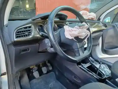 Здавання транспортного засобу citroen c3 9hpdv6ated4 року 2011 потужний 