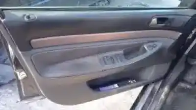 Veículo de Sucata audi a4 berlina (b5) d-ahu do ano 1995 alimentado 