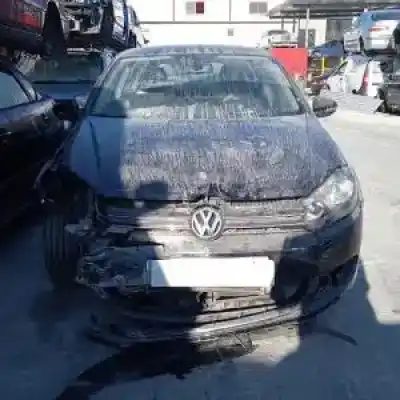 Verschrottungsfahrzeug VOLKSWAGEN GOLF VI (5K1) CFFB des Jahres 2008 angetrieben 