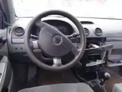 Véhicule à la ferraille chevrolet lacetti f14d3-g de l'année 2004 alimenté 