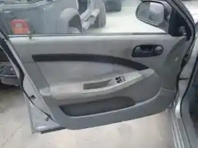 Véhicule à la ferraille chevrolet lacetti f14d3-g de l'année 2004 alimenté 