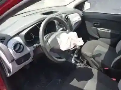 Veículo de Sucata dacia sandero 1.6 lpg do ano 2009 alimentado 