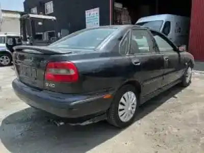 Veículo de Sucata volvo s40 berlina b4164s2 do ano 1997 alimentado 