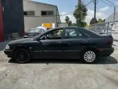 Veículo de Sucata volvo s40 berlina b4164s2 do ano 1997 alimentado 