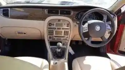 Veículo de Sucata jaguar x-type wagon fmba do ano 2003 alimentado 