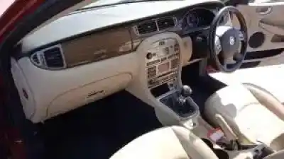 Veículo de Sucata jaguar x-type wagon fmba do ano 2003 alimentado 