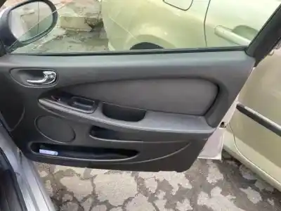 Здавання транспортного засобу jaguar x-type i (x400) 2.5 v6 a las 4 ruedas року 2001 потужний 
