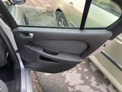Здавання транспортного засобу jaguar x-type i (x400) 2.5 v6 a las 4 ruedas року 2001 потужний 