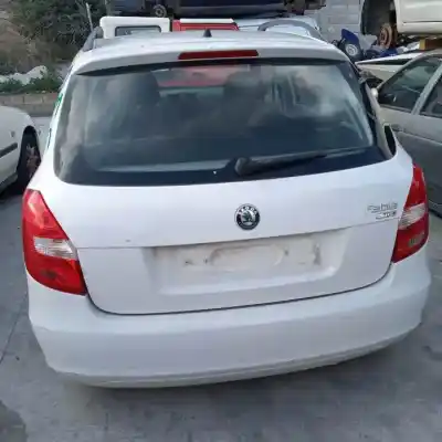 Scrapping Vehicle skoda fabia combi (5j5) cayb of the year 2010 powered 