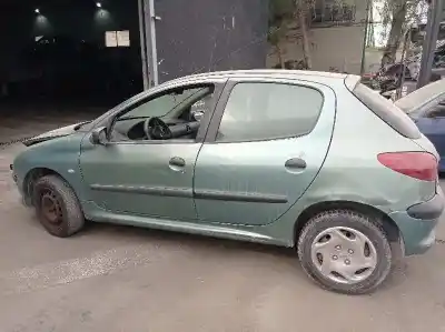 Hurda Aracı peugeot                                            206 berlina                                                                                                                                                                                                                                                x-line                                                                                                                                                                                                                                                     yılın 2001 güçlü wjy