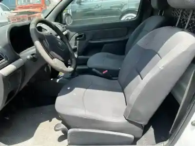 Здавання транспортного засобу renault clio ii fase ii (b/cb0) k9k17 року 2007 потужний 