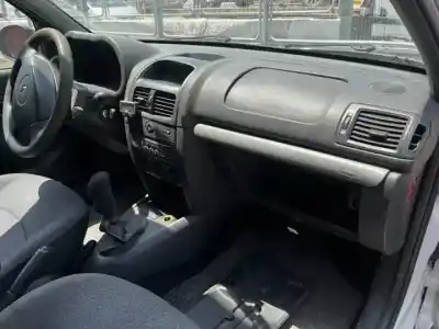 Здавання транспортного засобу renault clio ii fase ii (b/cb0) k9k17 року 2007 потужний 