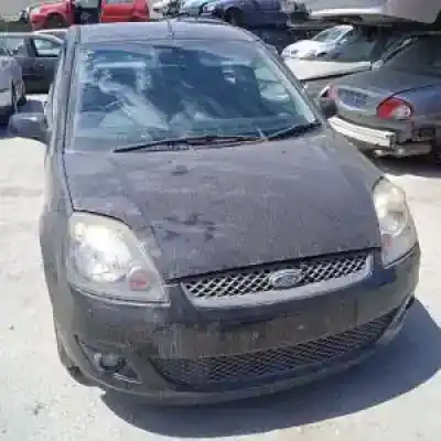 Veículo de Sucata ford fiesta (cbk) fuja do ano 2003 alimentado 
