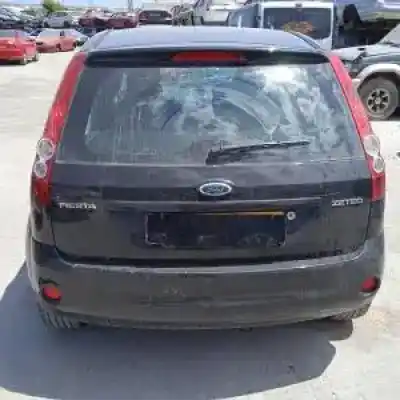 Veículo de Sucata ford fiesta (cbk) fuja do ano 2003 alimentado 